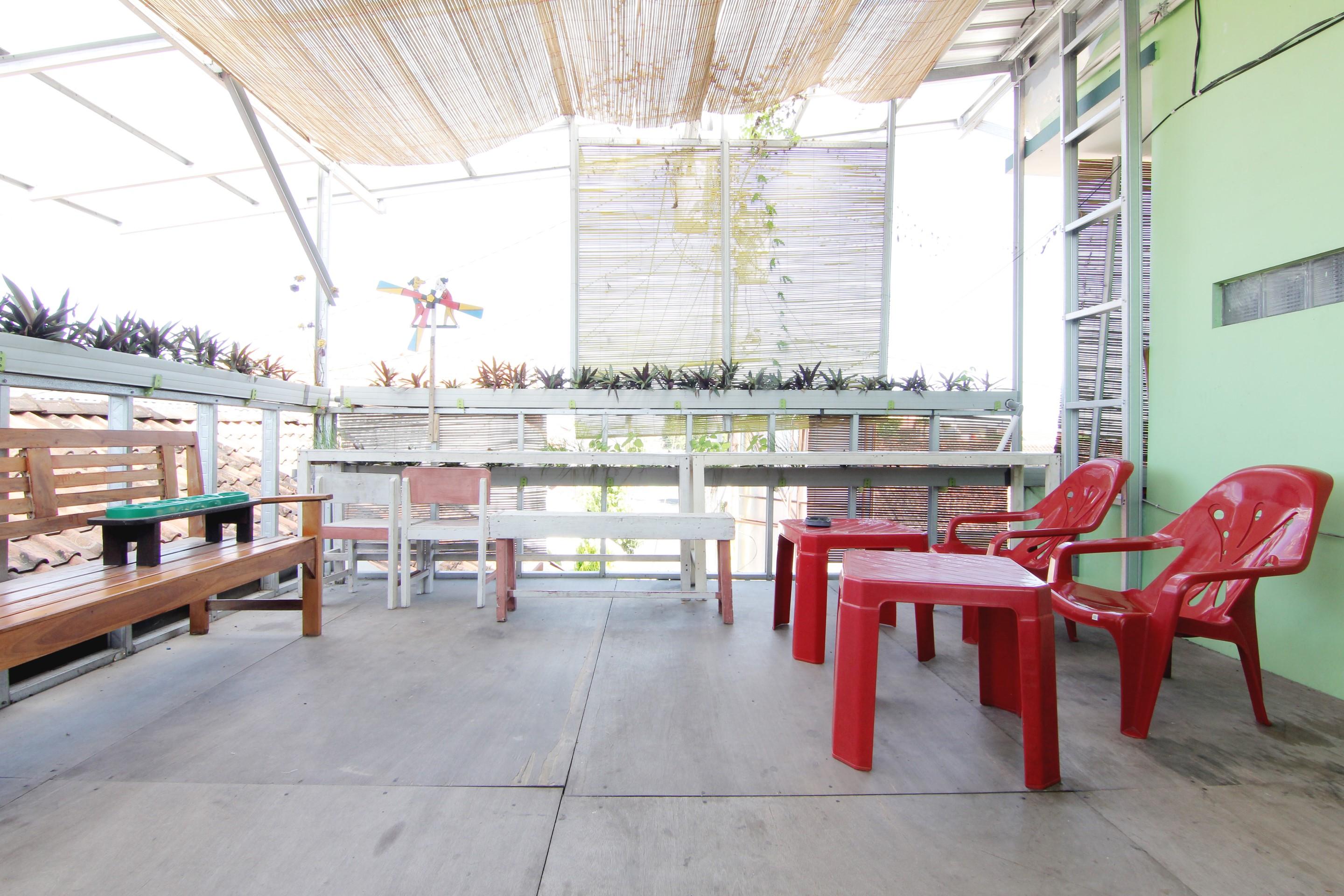 Tiga Dua Homestay Yogyakarta Exterior photo