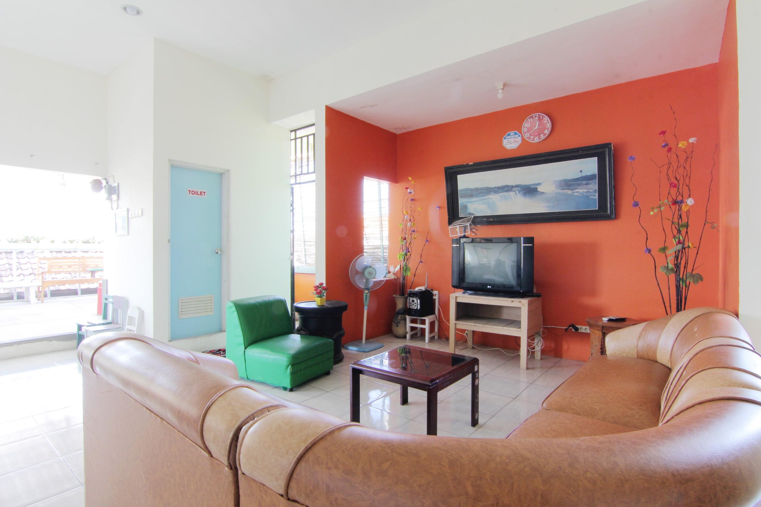 Tiga Dua Homestay Yogyakarta Exterior photo